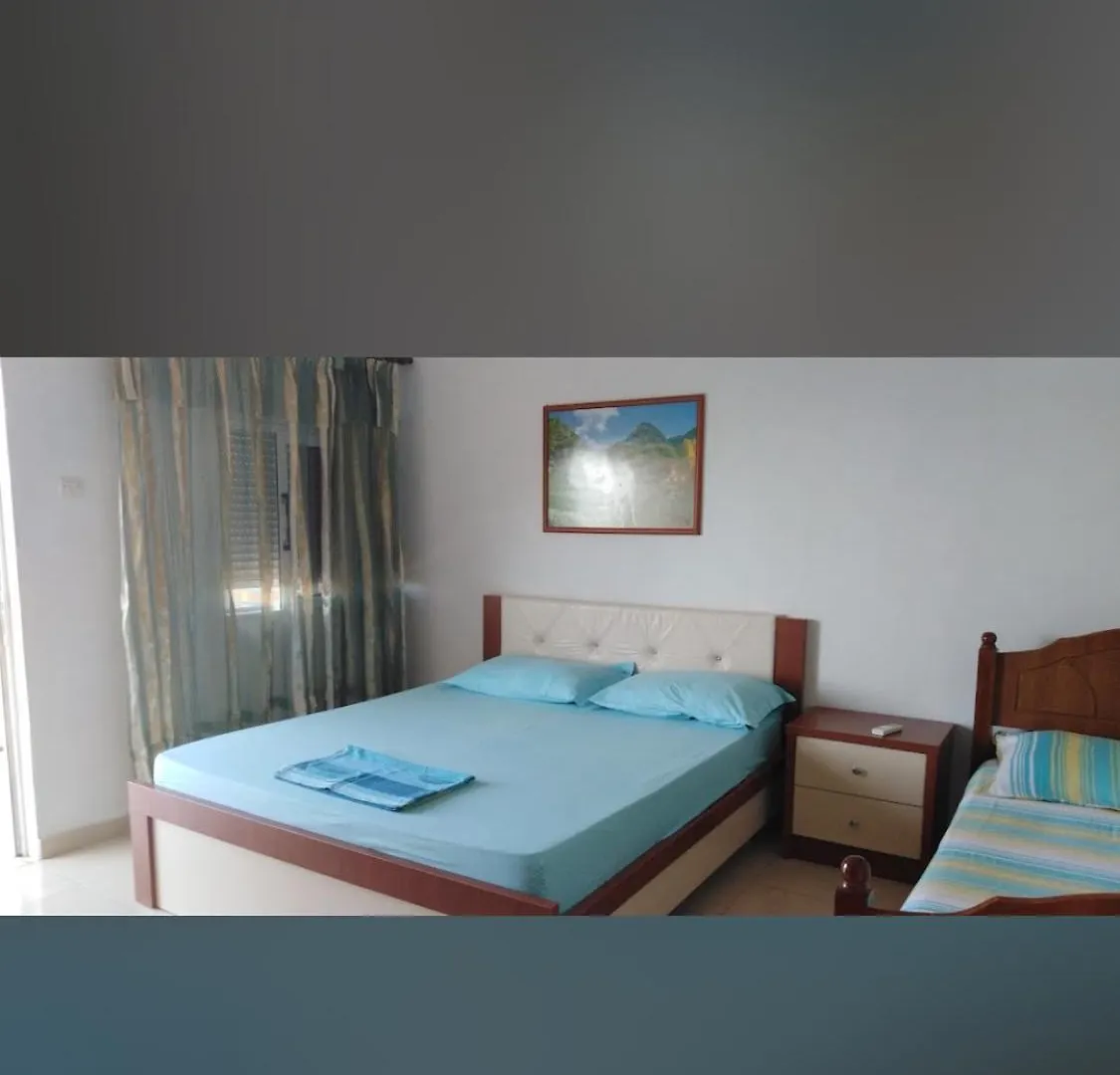 Llambro Rooms Dhërmi 0*,  阿尔巴尼亚
